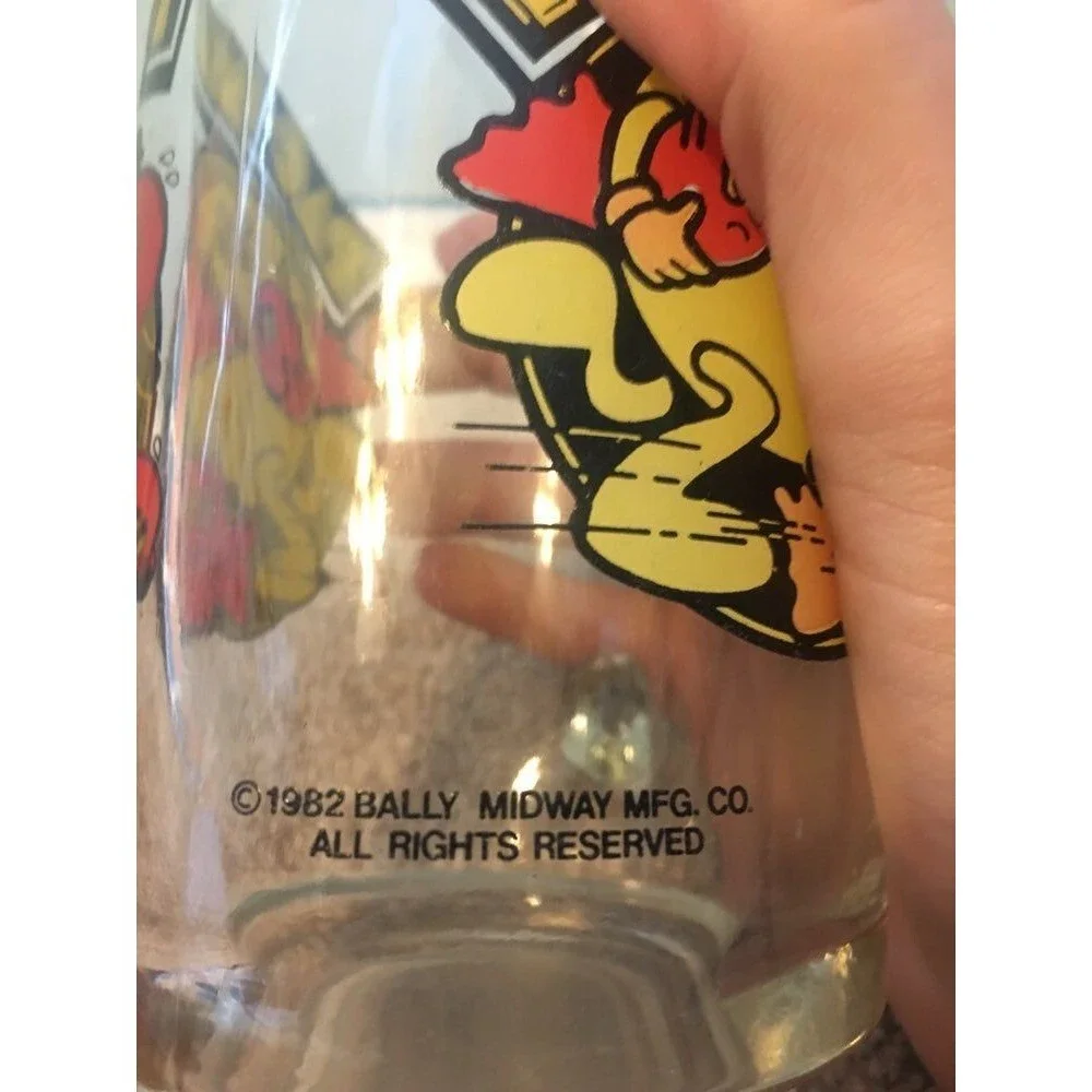 Vintage Pac-Man Glass Beer Mug- Collectible